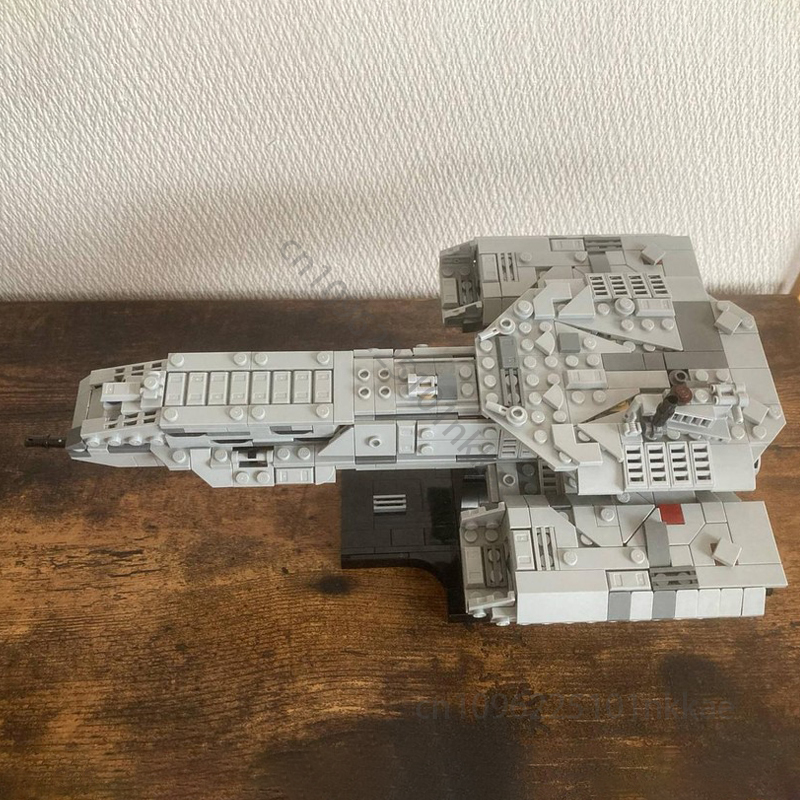 NEW BC-304 Daedalus Class Batt - Model Kit Robocop 评论和价格