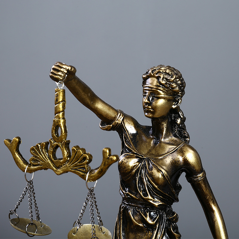Themis Goddess of Justice Stat - Model Kit Judge 评论和价格