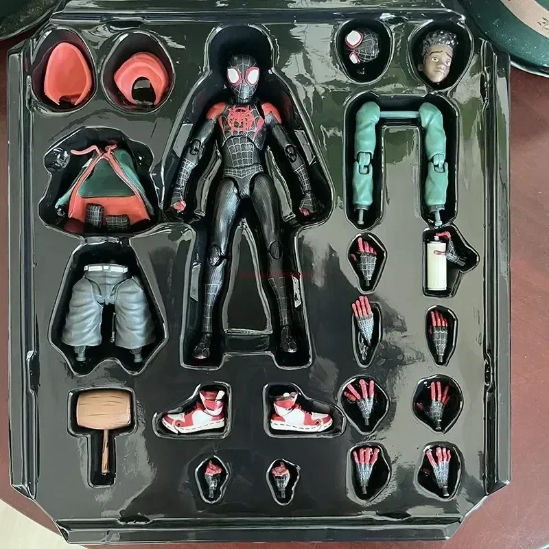 2024 Spiderman Gwen Peter Acti - Model Kit Thousand Sunny 评论和价格