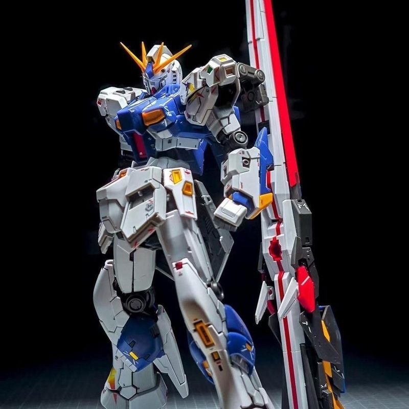 RG 1/144  RX-93ff V FIGHTER RG - Model Kit Pg 评论和价格