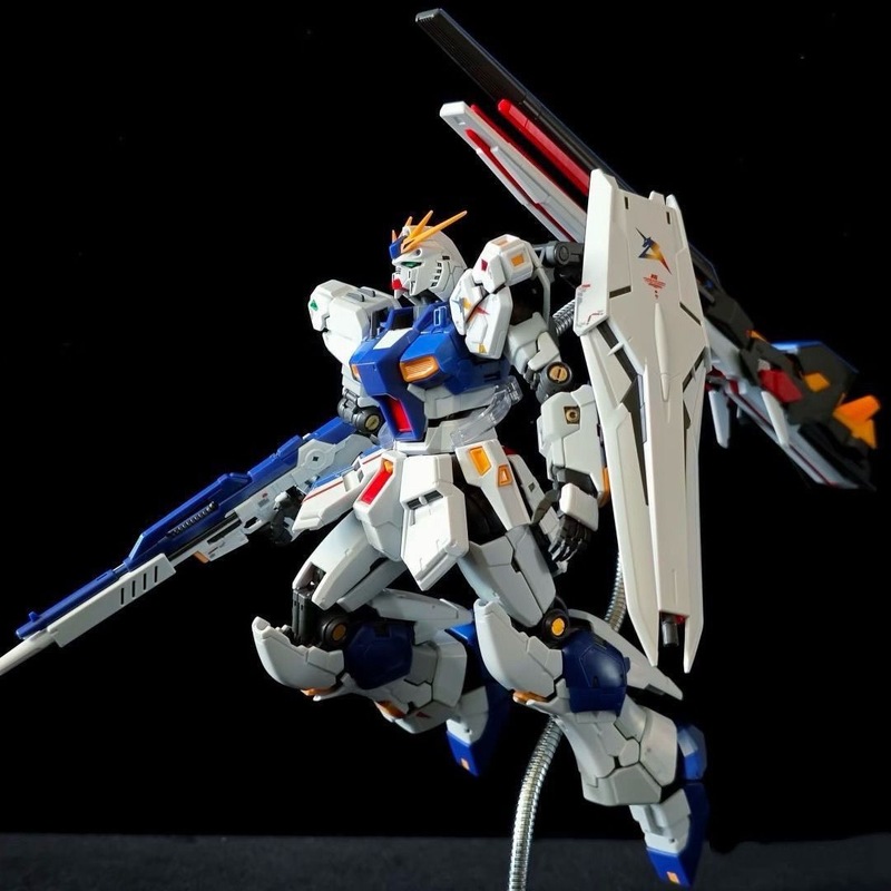 RG 1/144  RX-93ff V FIGHTER RG - Model Kit Pg 评论和价格
