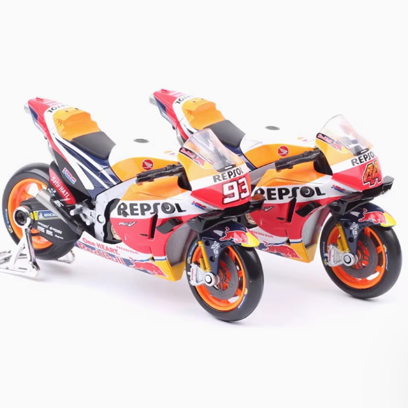Maisto 1:18 Scale Yamaha YZFR1 - Model Kit Yamaha 评论和价格