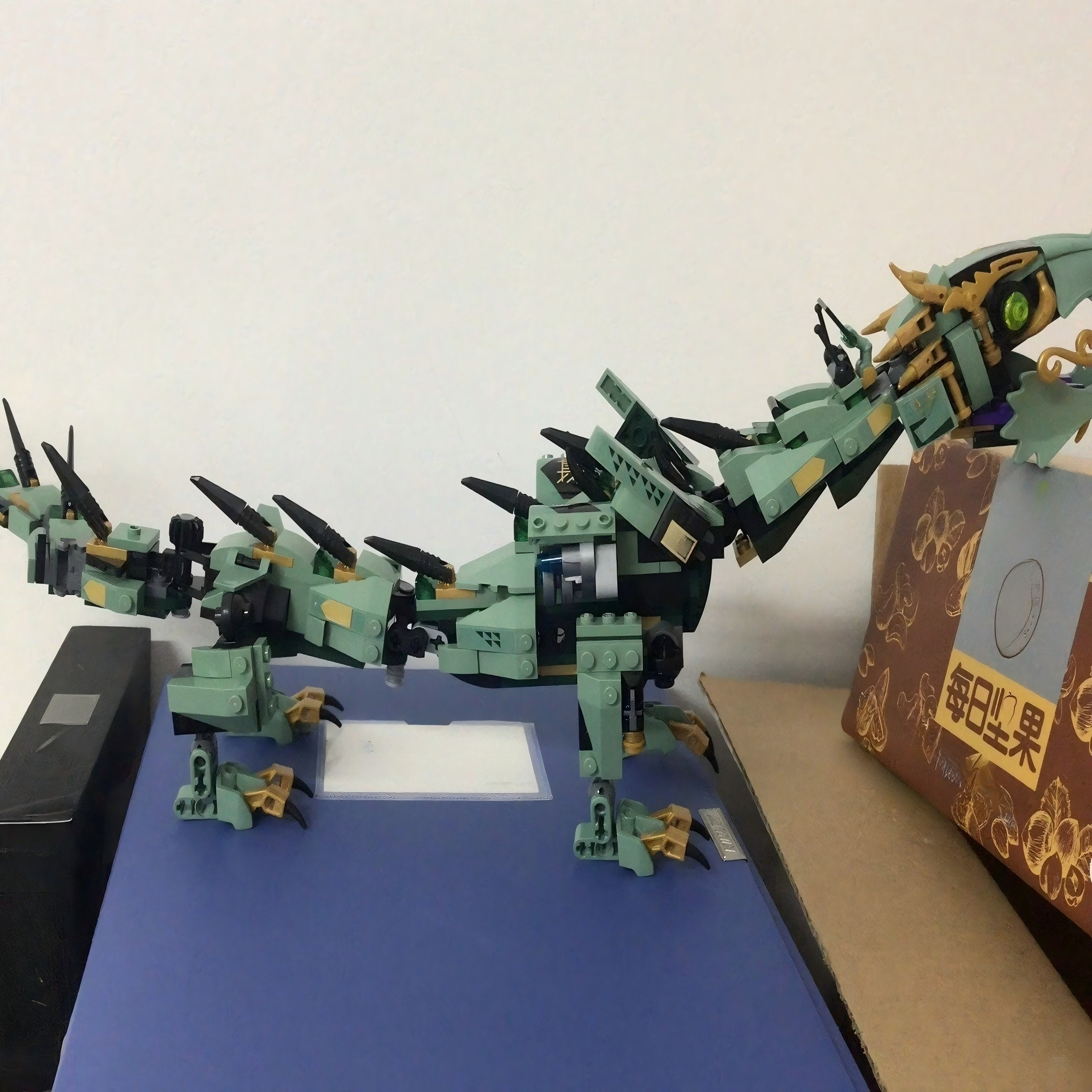 Handsome Green Dragon 70612 Bu - Model Kit Dragon 评论和价格